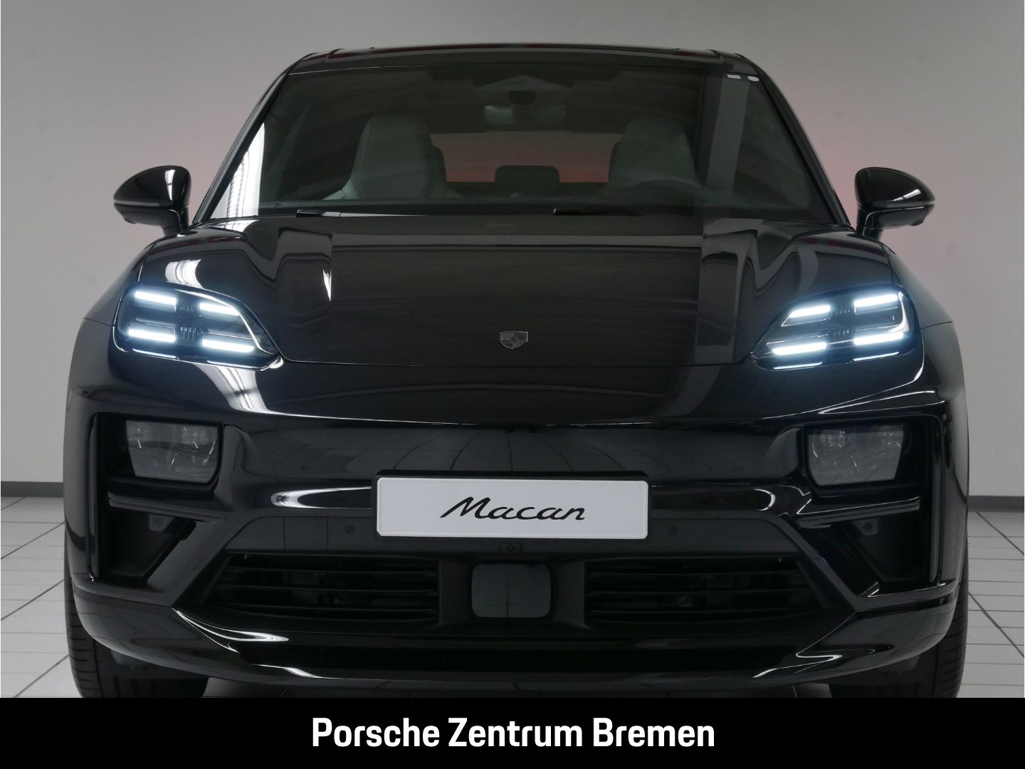 Porsche Macan Electric Turbo Sportpaket - Samsaru's Car Outlet