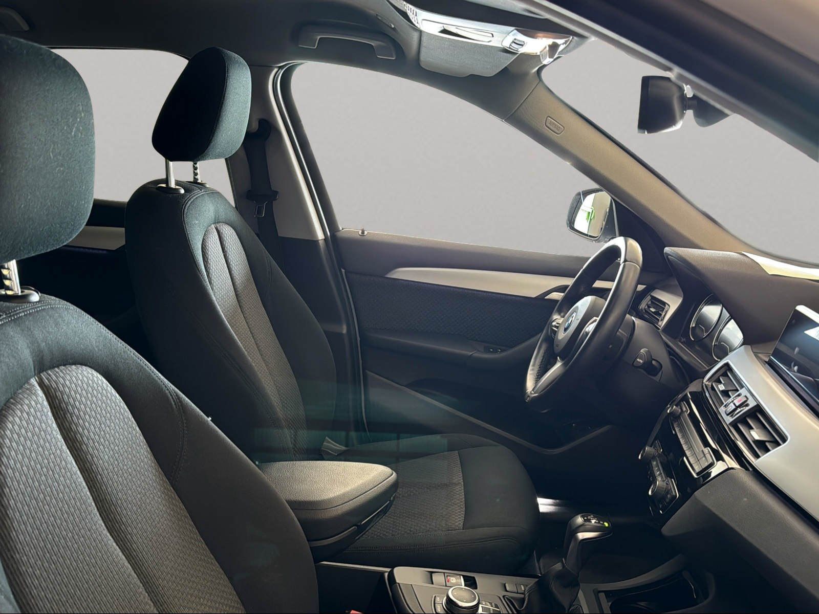 BMW X1 xDrive25e - Samsaru's Car Outlet