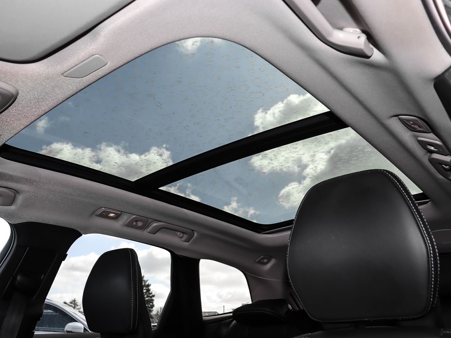 Volvo XC60 Ultimate Dark AWD B4 Diesel EU6d HUD StandH