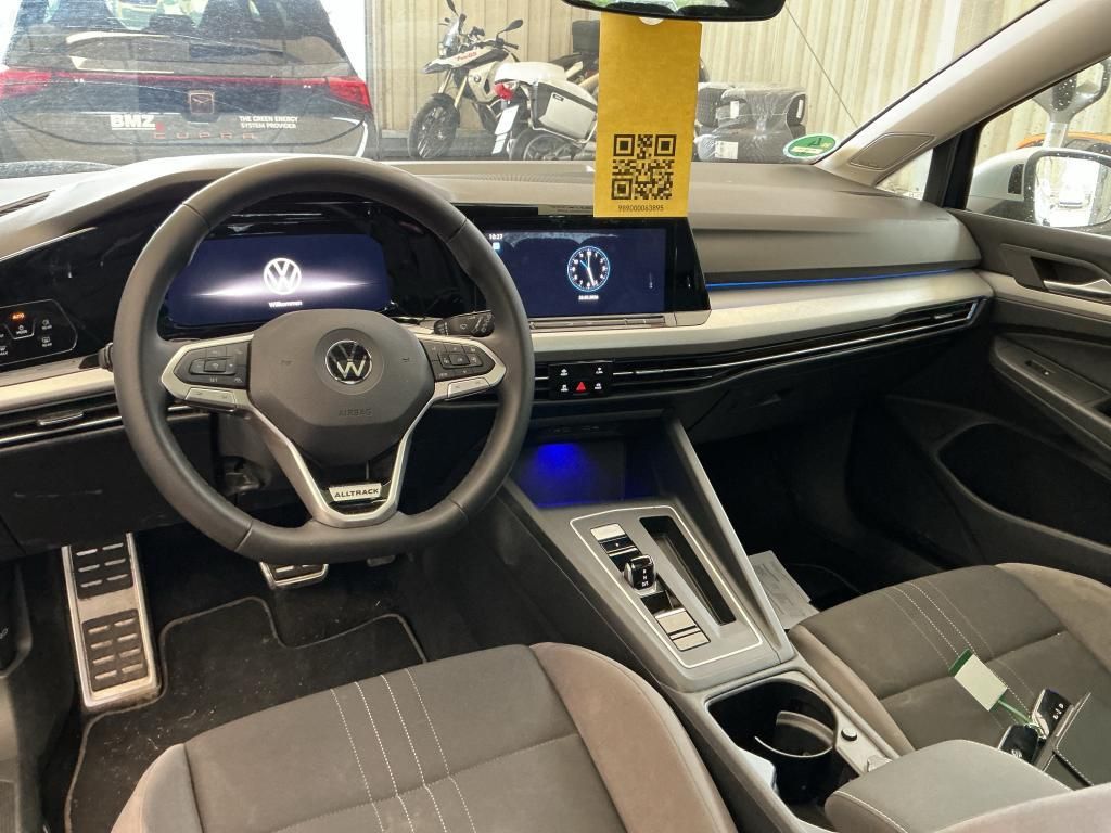 Volkswagen Golf Alltrack *4x4*AHK*PANO*DCC*HEAD-UP*H&K*