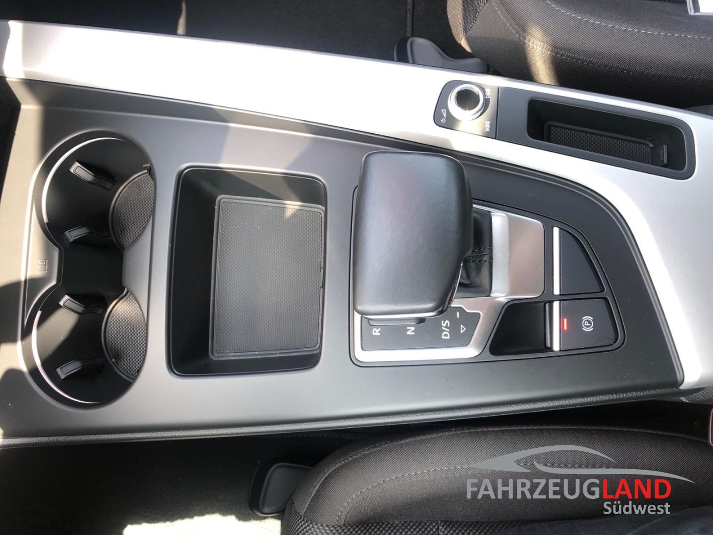 Audi A4 Avant 35 TFSI 2.0 - Samsaru's Car Outlet