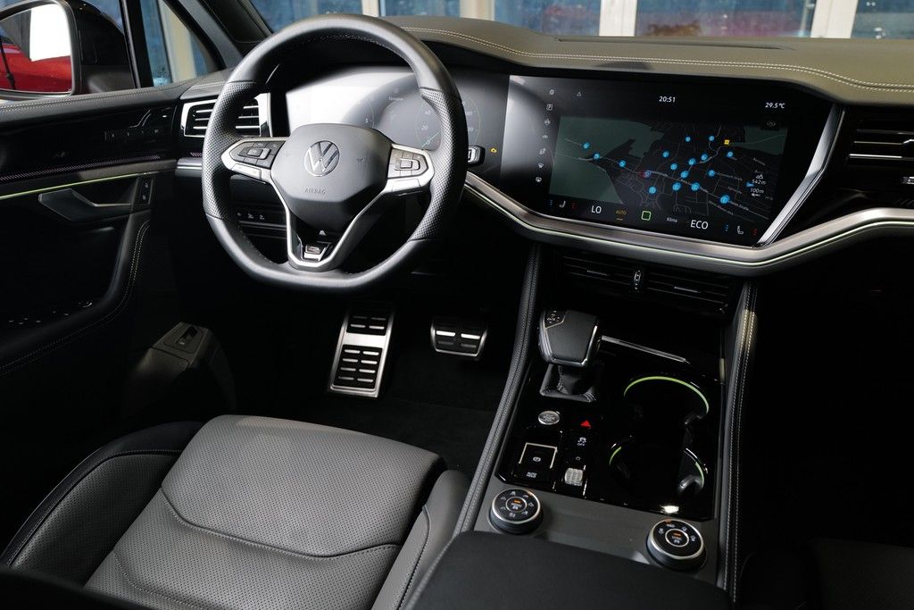 Volkswagen Touareg 3.0TDI R-Line BlackStyle Nachtsicht HuD