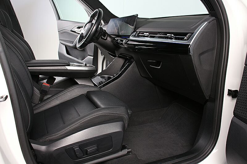 BMW X1 xDrive23d M Sportpaket - Samsaru's Car Outlet