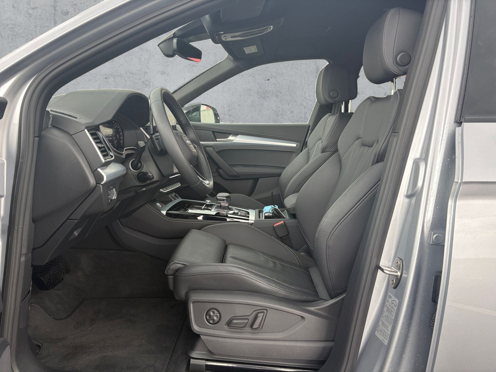 Audi Q5 55 TFSI e QU S-LINE MATRIX+NAVI+RFK+ACC+AHK