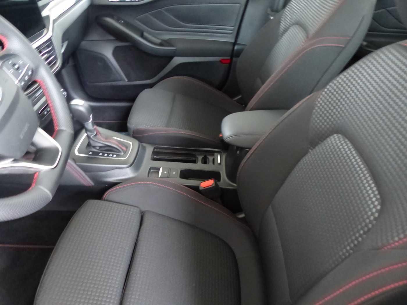 Ford Focus Turn. 1.0 EcoBoost MHEV Autom. ST-Line X