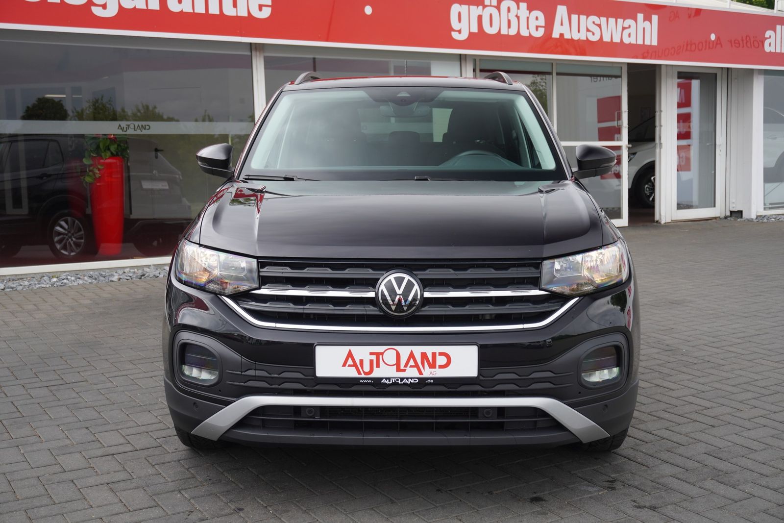 Volkswagen T-Cross 1.0 TSI - Samsaru's Car Outlet