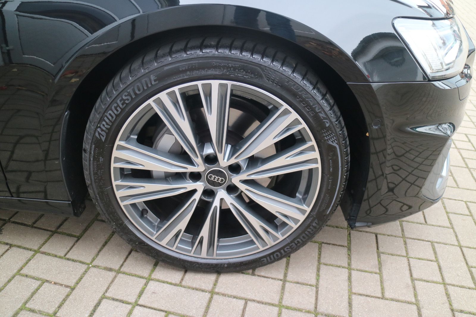 Audi A6 Avant 45 TFSI quattro S line-Pano-AHK-ACC