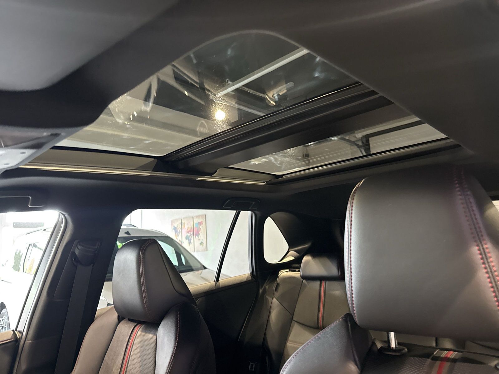 Toyota RAV4 2.5 Hybrid PlugIn Style - Samsaru's Car Outlet