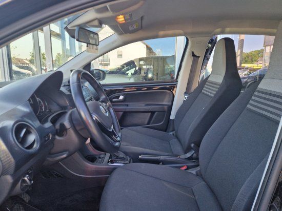Volkswagen e-up! move up! - Samsaru's Car Outlet