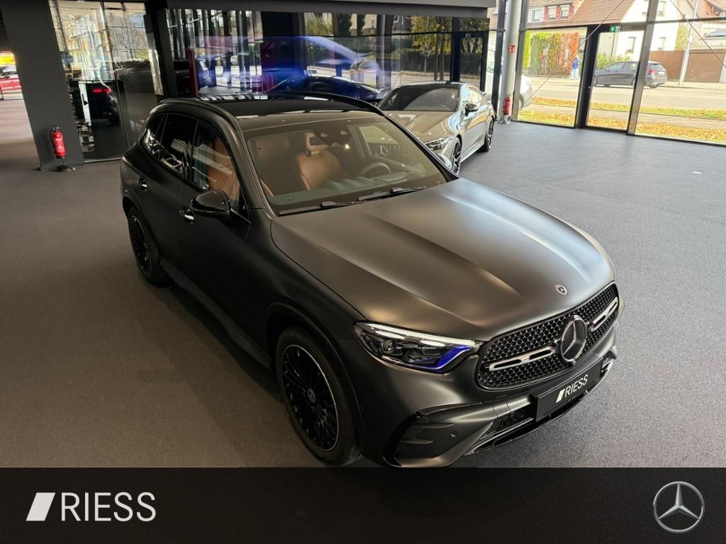 Mercedes-Benz GLC 450 d AMG+PANO+AHK+HUD+STDHZG+DISTR+360°+