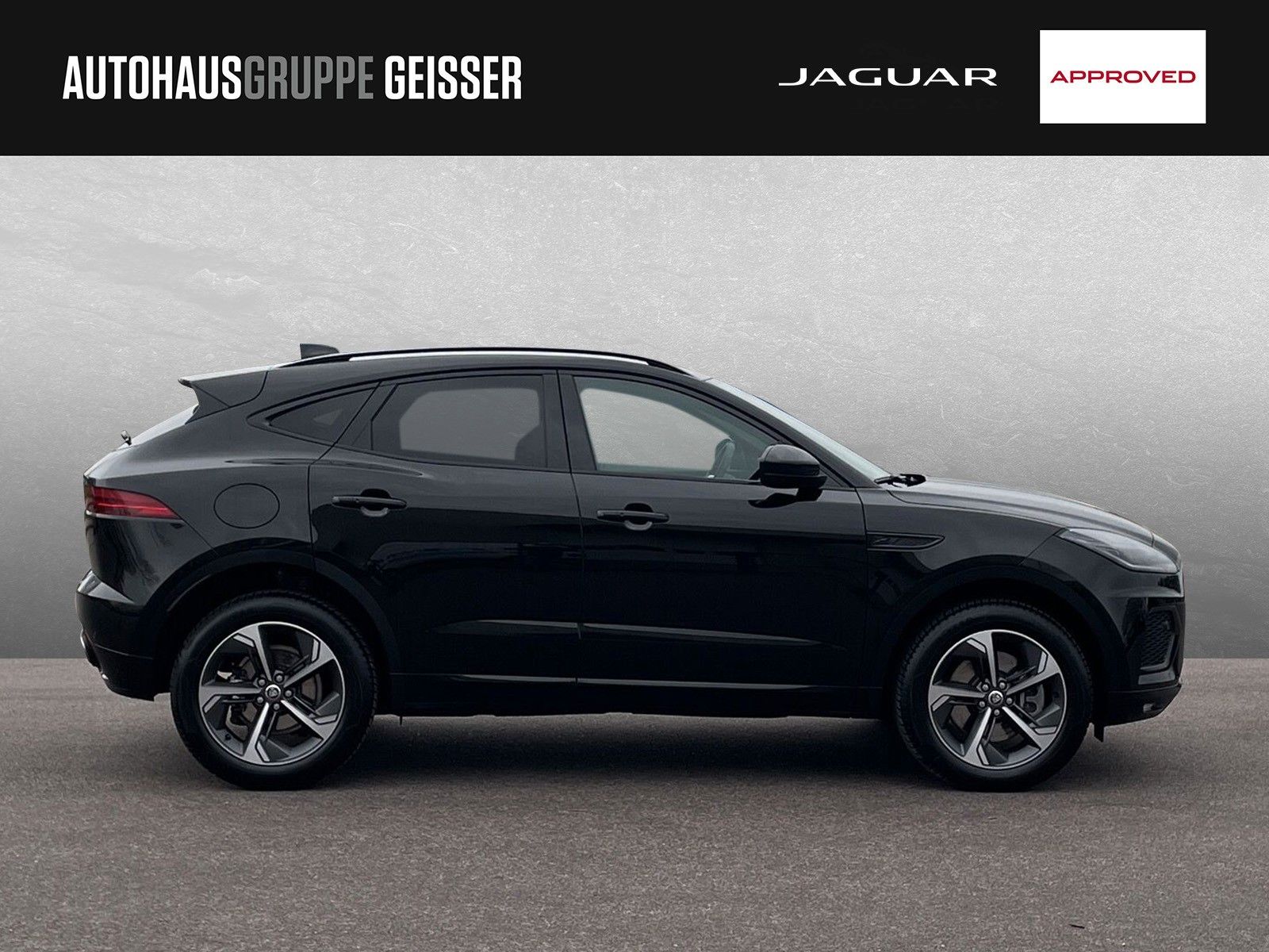 Jaguar E-Pace P250 AWD R-DYNAMIC SE  ACC LED