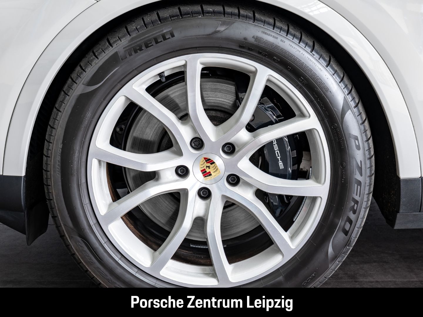 Porsche Cayenne S Coupe HD Massage PDCC InnoDrive HeadUp
