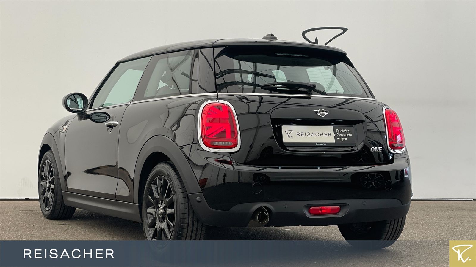 MINI One A Chili - Samsaru's Car Outlet