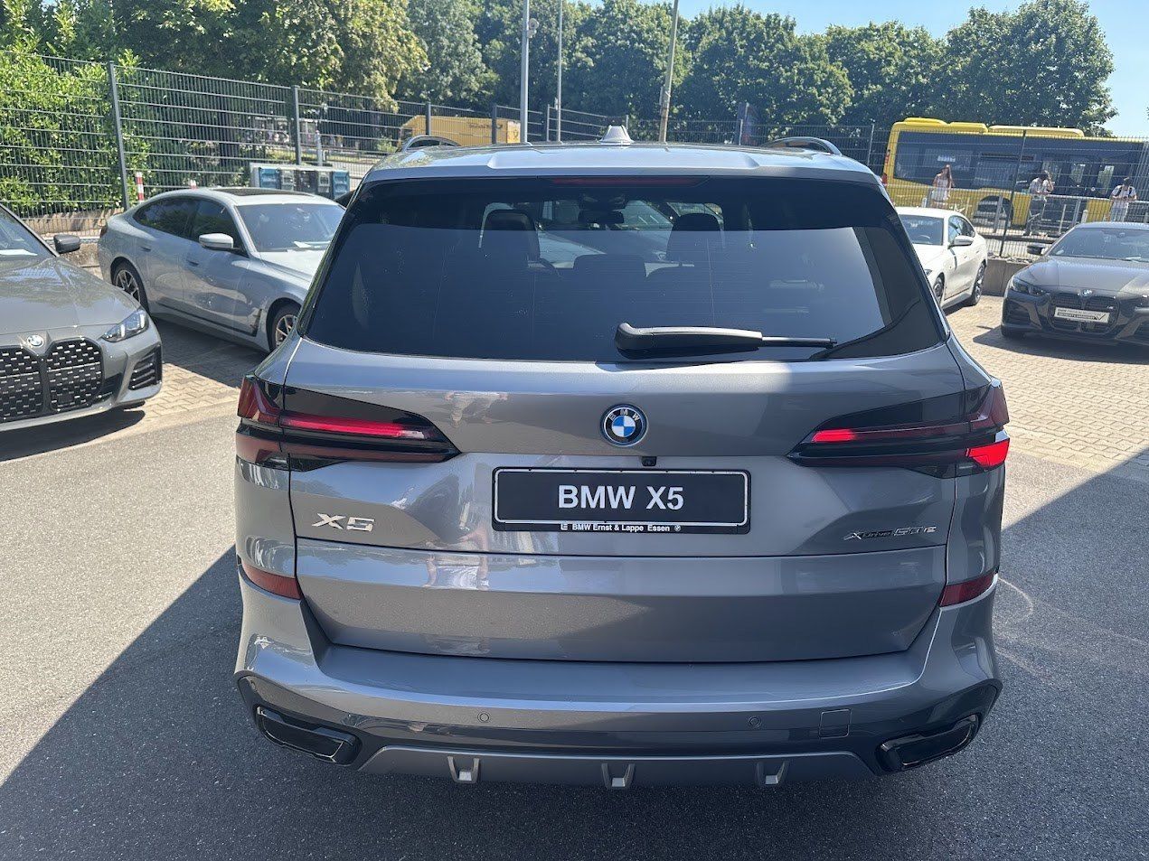 BMW X5 xDrive50e M Sport Pro || 22Z Pano AHK H&K Hea