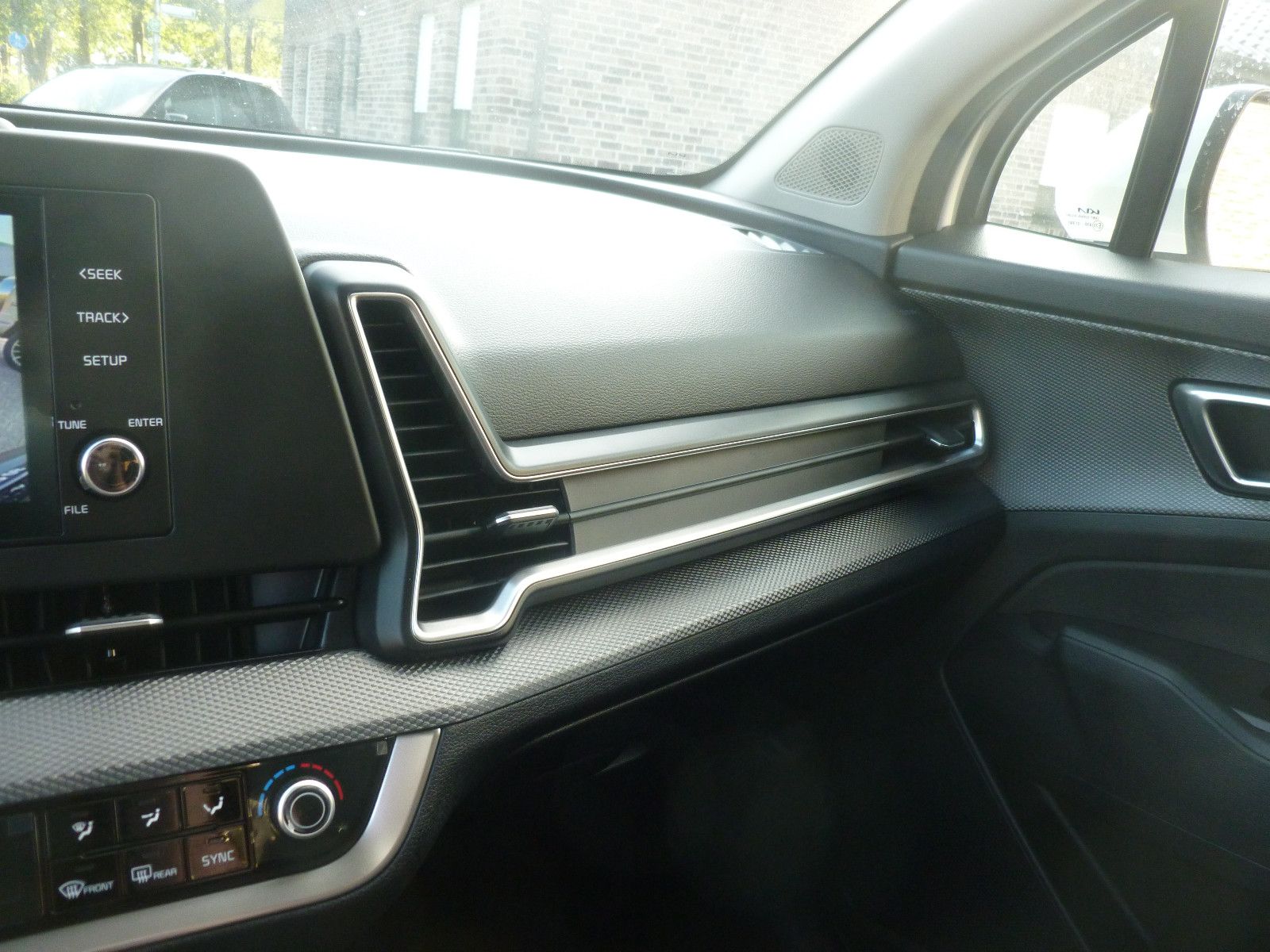 Kia Sportage Edition 7 Emotion - Samsaru's Car Outlet
