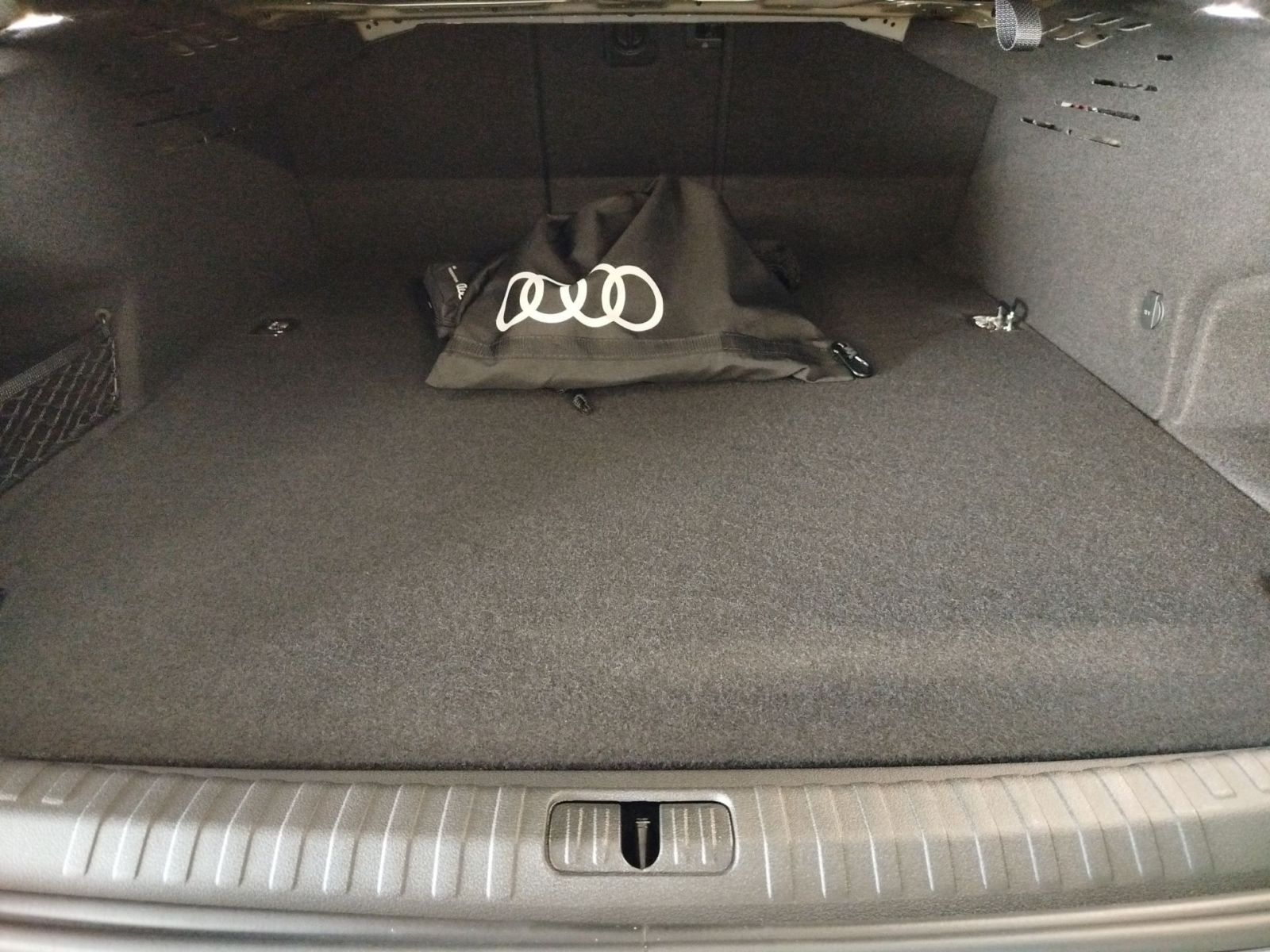 Audi A6 Limousine 50 TFSI e quattro S tronic S line M - Samsaru's Car Outlet