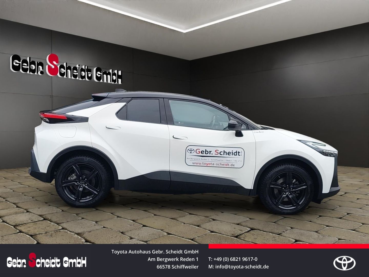 Toyota C-HR Plug-In Hybrid   LED-Scheinwerfer Kamera