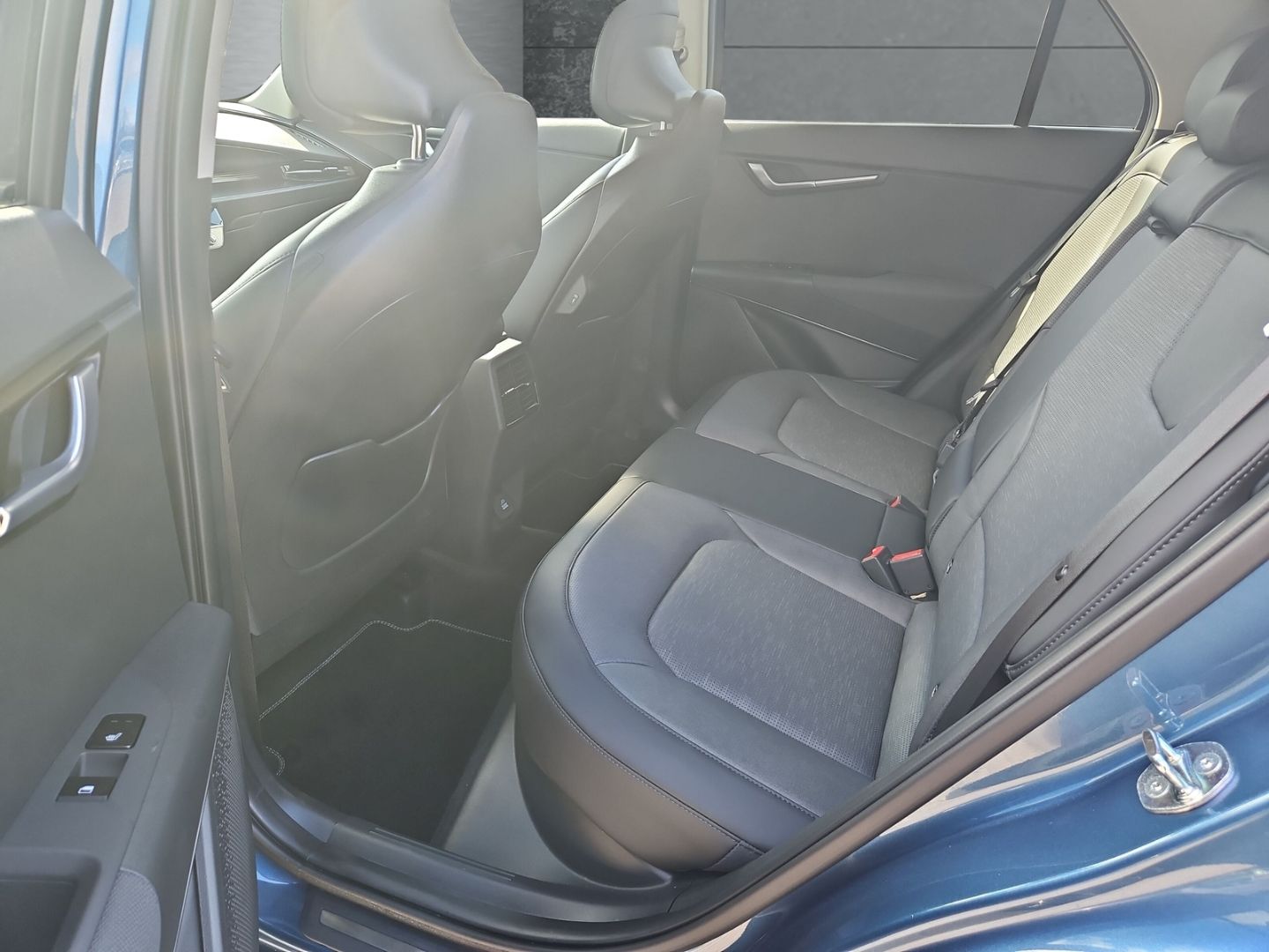 Kia Niro NIRO 1.6 DCT6 Plug-in Hybrid Spirit+ - Samsaru's Car Outlet
