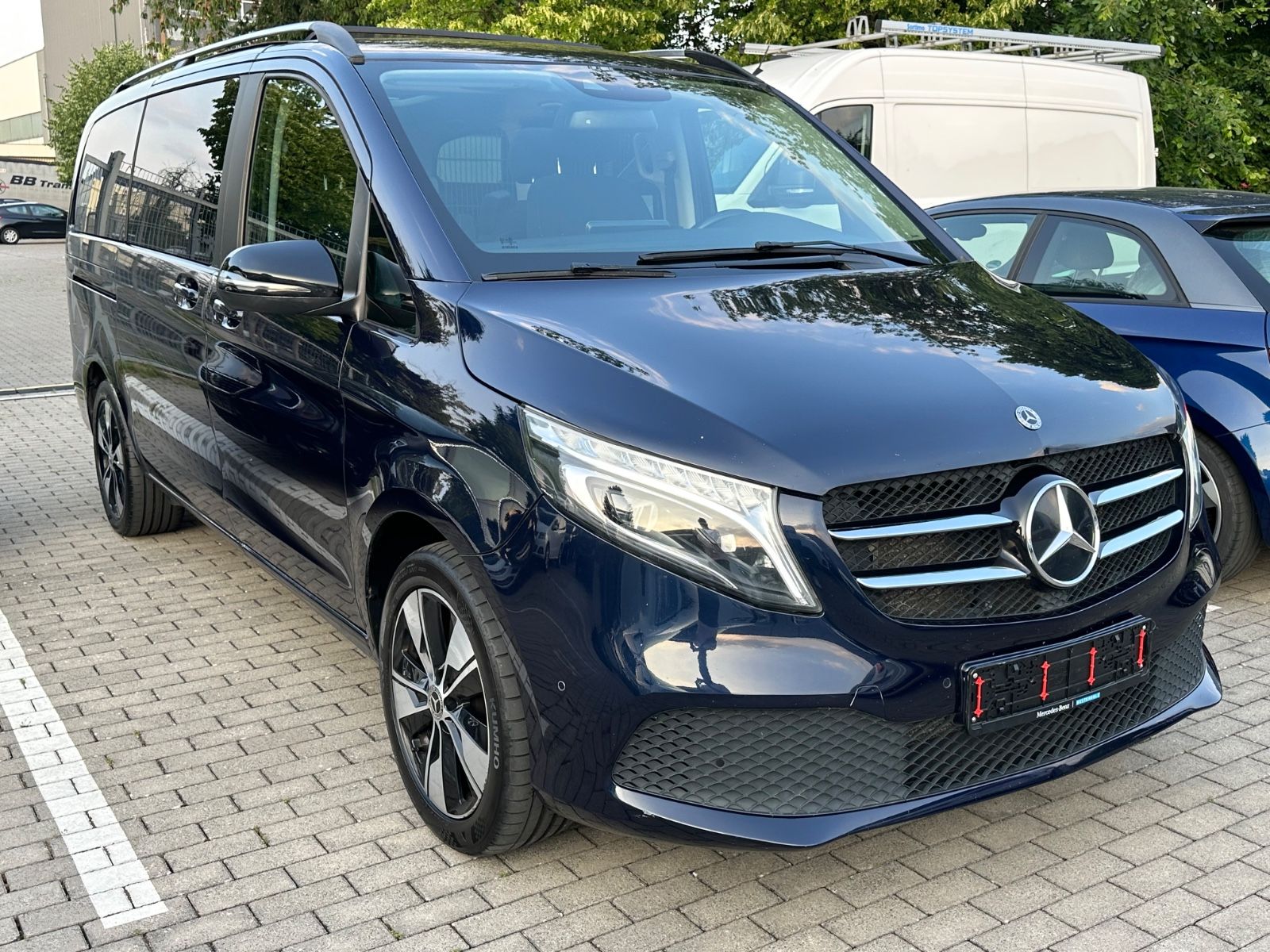 Mercedes-Benz V 300d EDITION Lang - Samsaru's Car Outlet