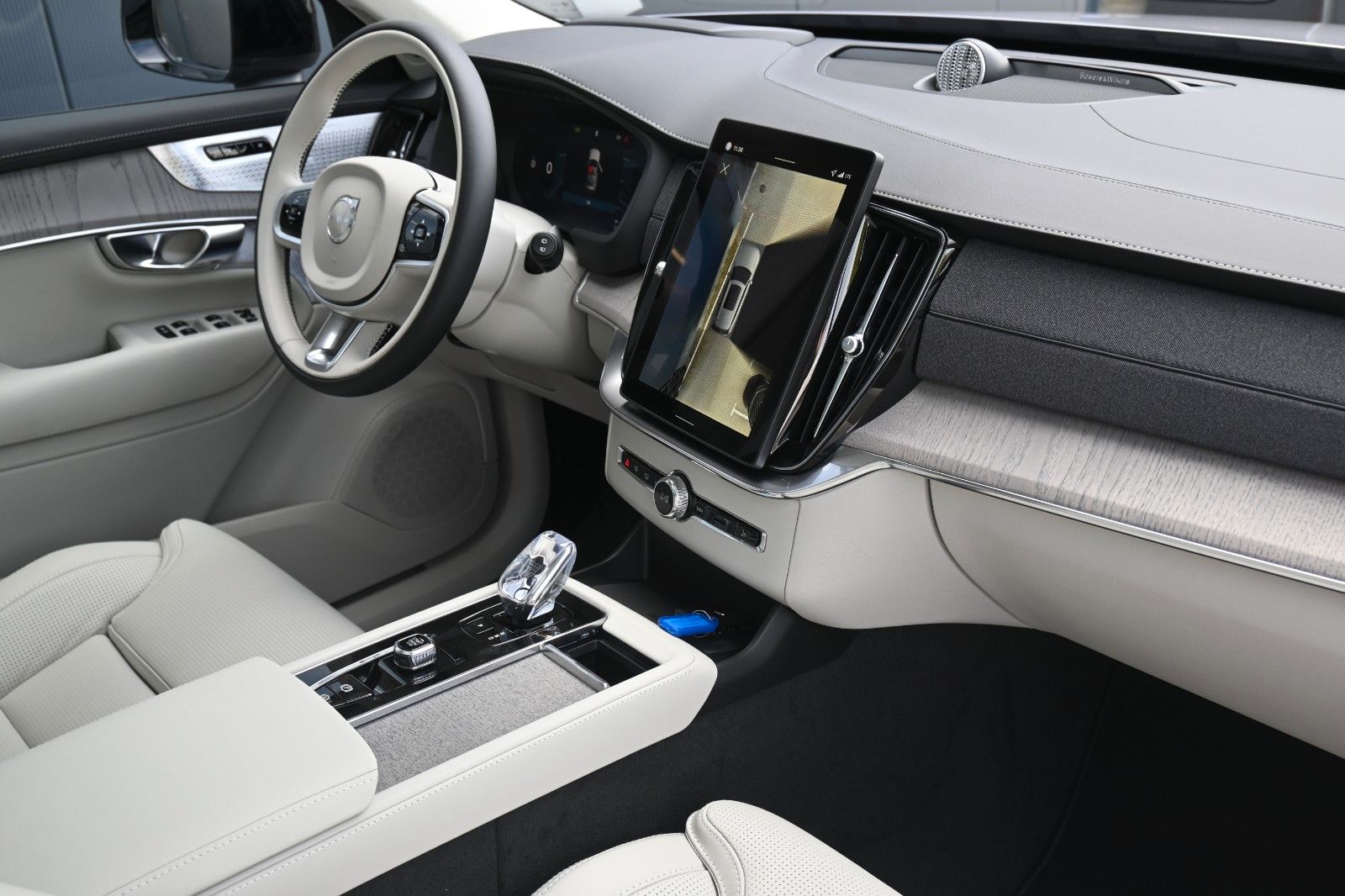 Volvo XC90 T8 AWD Ultra Dark*STDHZG*360°*LUFT*ACC*AHK