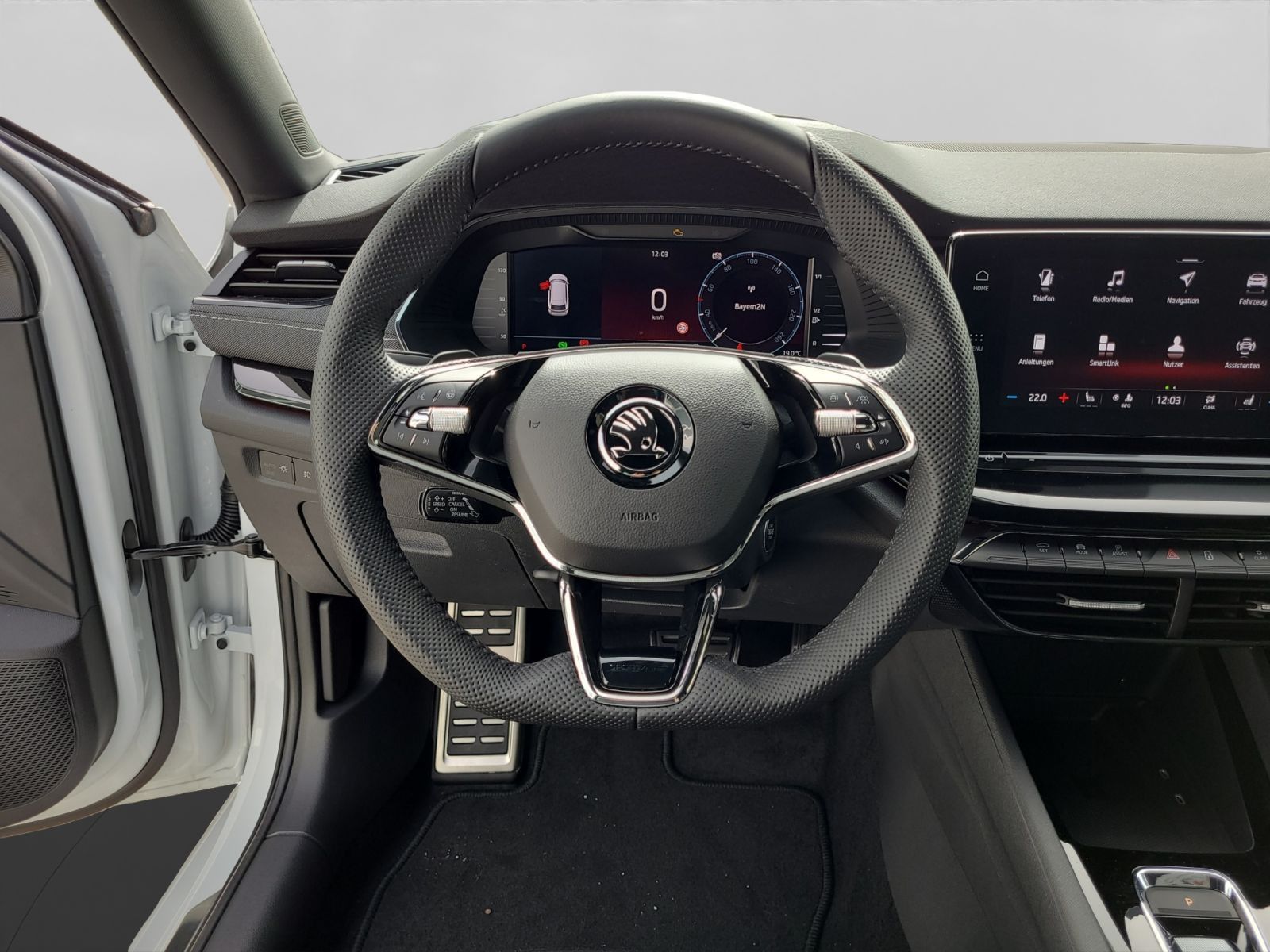 Skoda Octavia Combi 1.5 TSI - Samsaru's Car Outlet