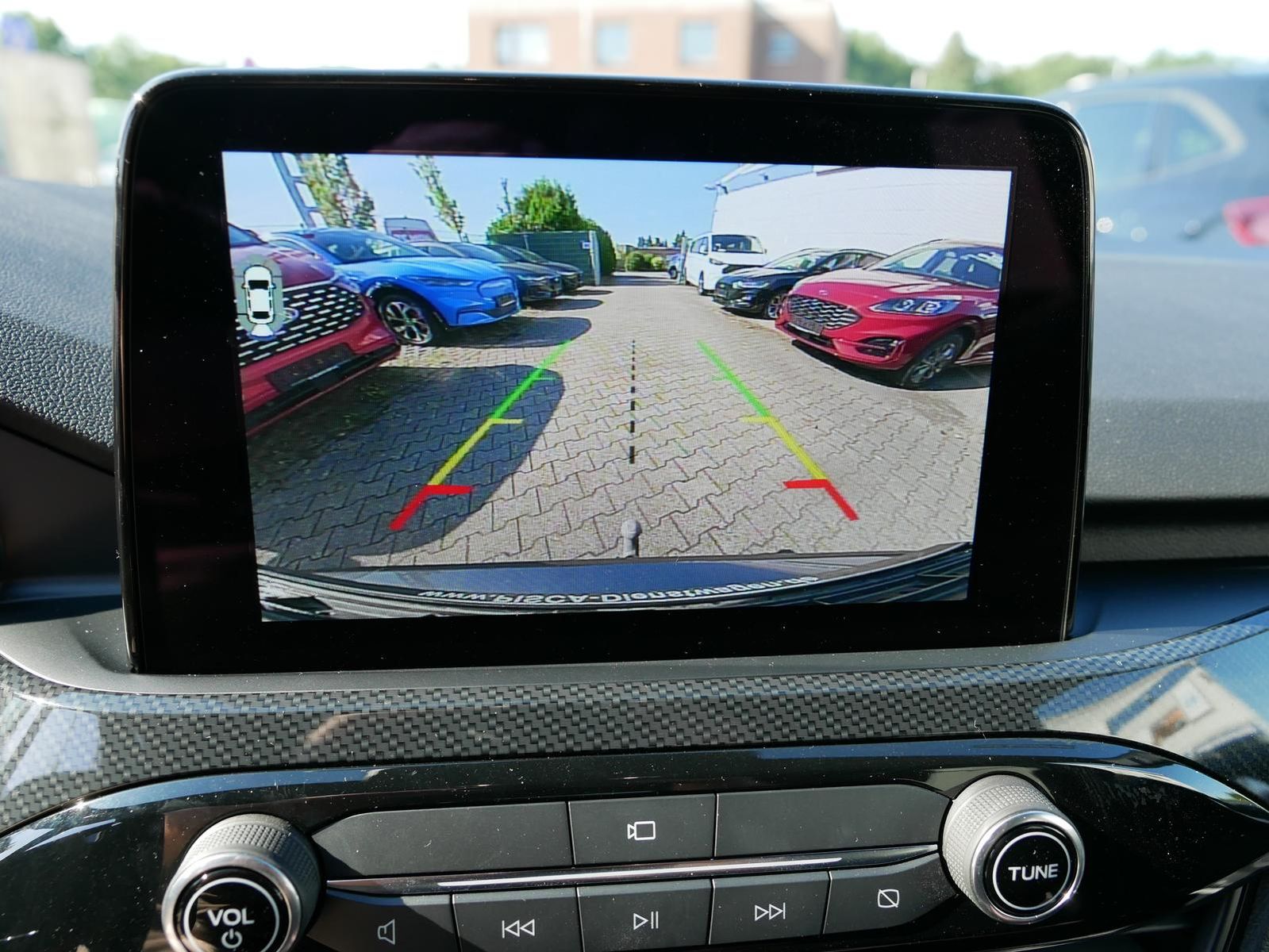 Ford Kuga Plug-In Hybrid ST-Line X - Samsaru's Car Outlet