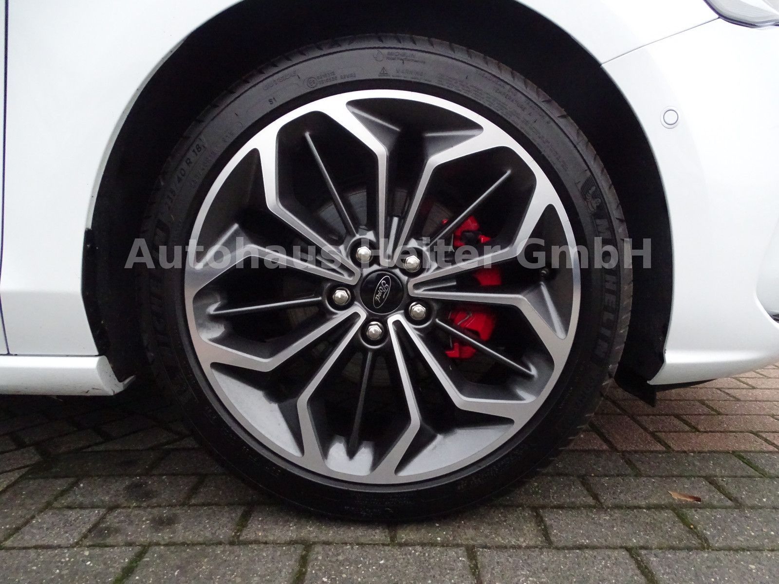 Ford Focus Aut. Turnier ST-Line X / AHK+SYNC4+B&O+ACC