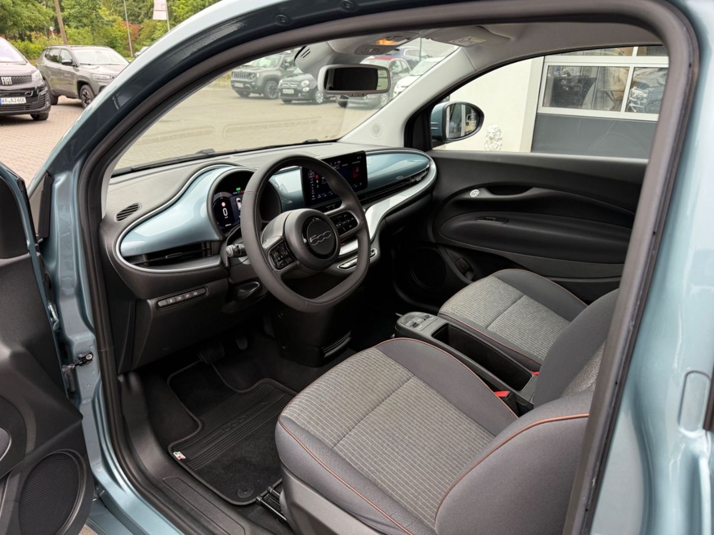 Fiat 500 Icon - Samsaru's Car Outlet