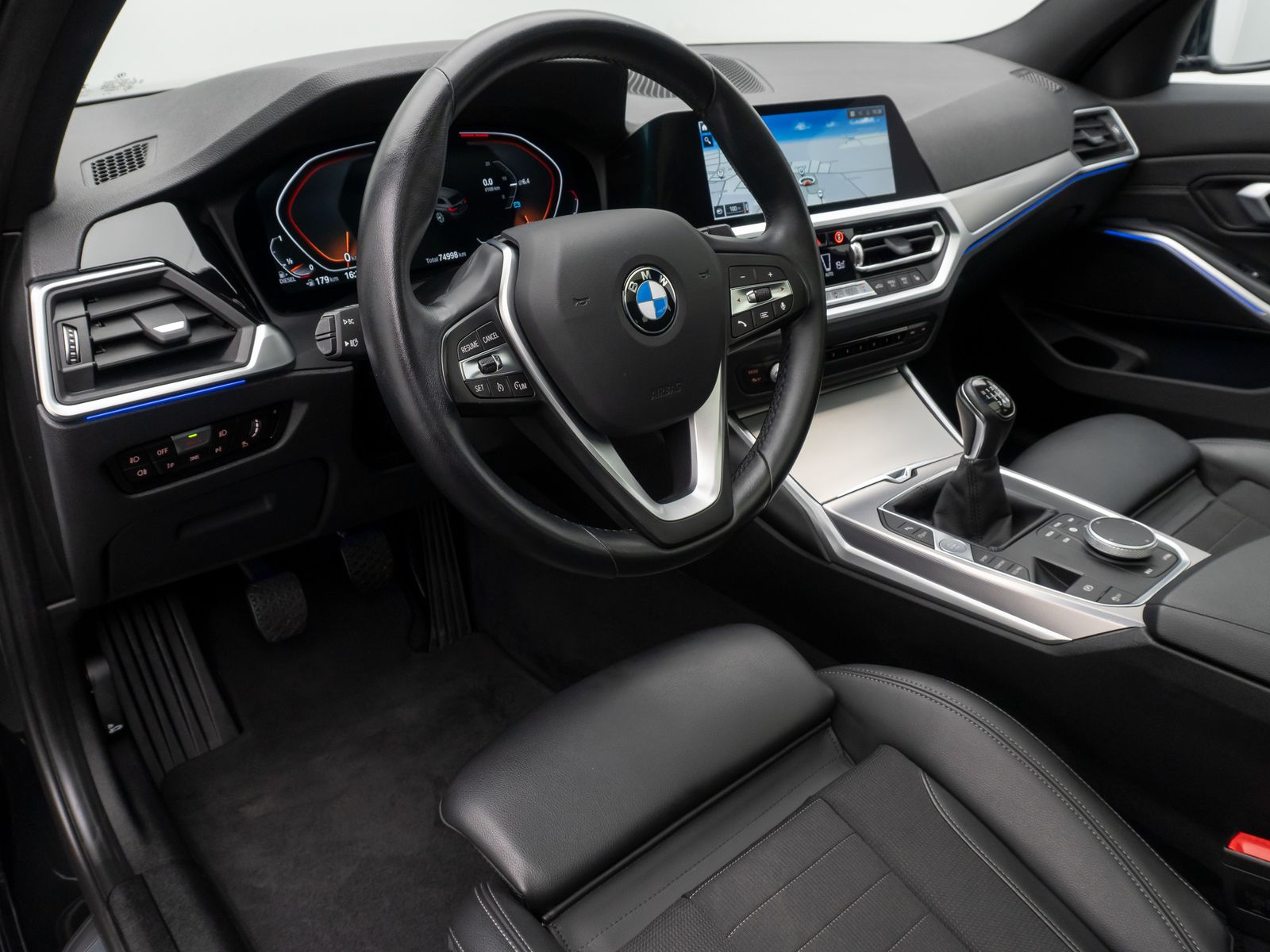 BMW 320d Sport Line - Samsaru's Car Outlet