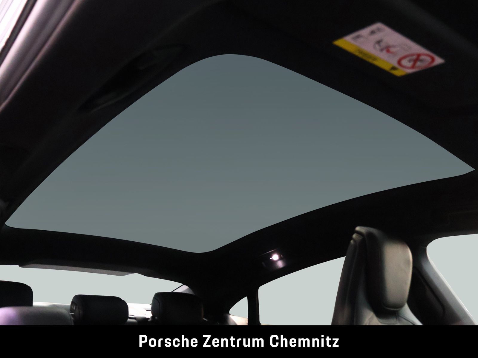Porsche Taycan 4 Großer Akku!;4+1Sitze;Pano;BOSE
