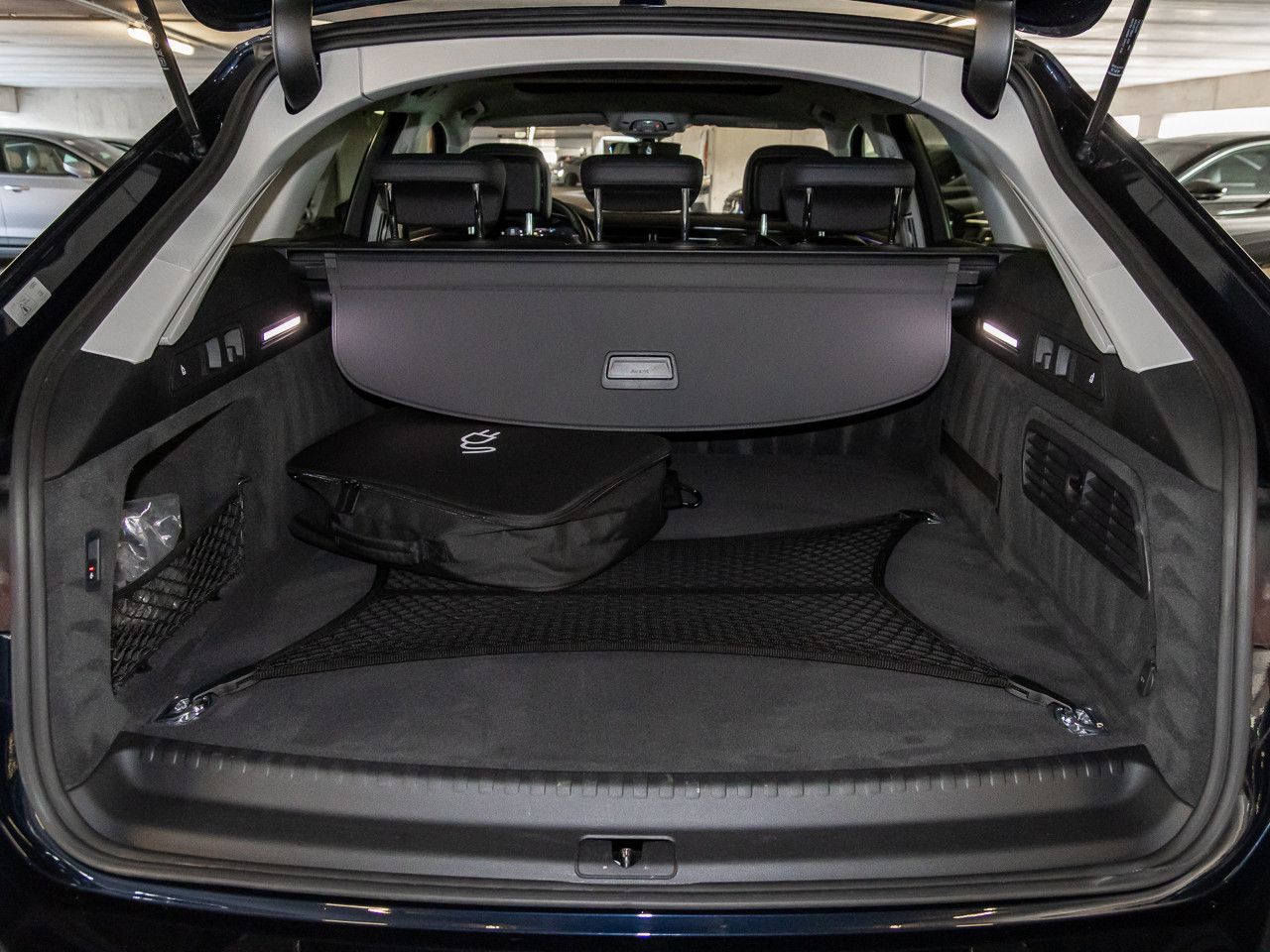 Audi A6 Avant 50 TFSI e quattro - Samsaru's Car Outlet