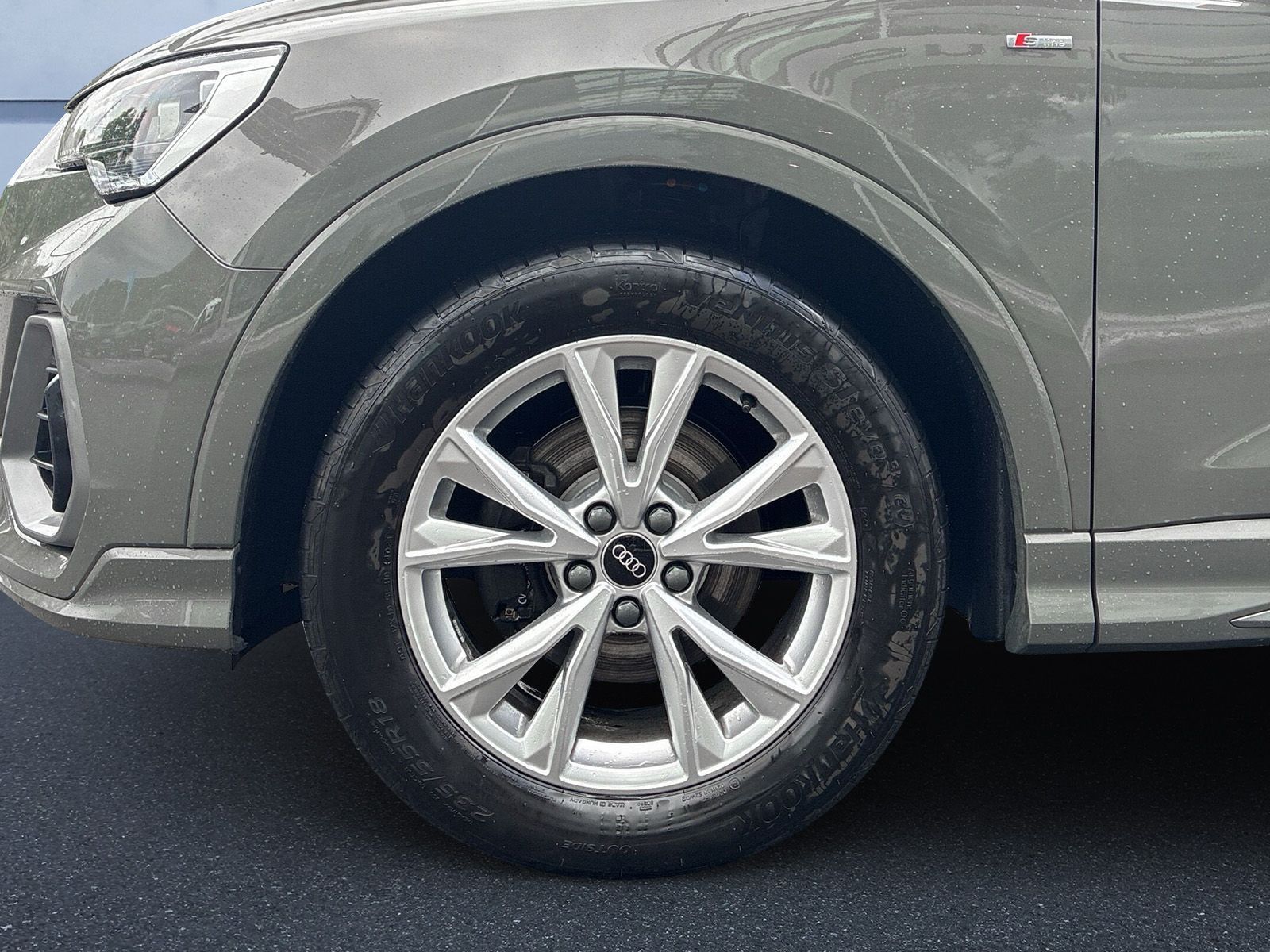 Audi Q3 S line 35 TDI quattro S troni - Samsaru's Car Outlet