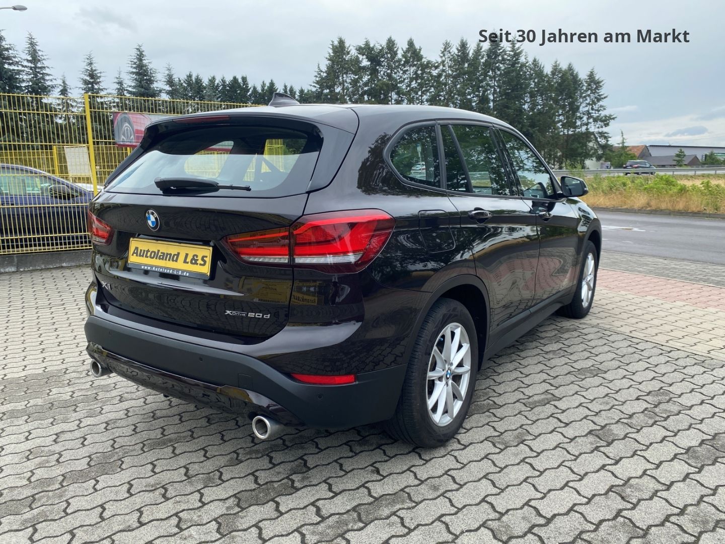 BMW X1 xDrive 20 d Advantage - Samsaru's Car Outlet