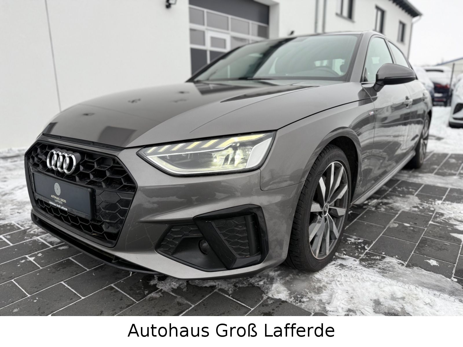 Audi A4 Lim. 40 TDI quattro S line RFK Navi SHZ 8 fac