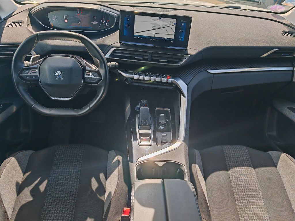 Peugeot 5008 PureTech - Samsaru's Car Outlet