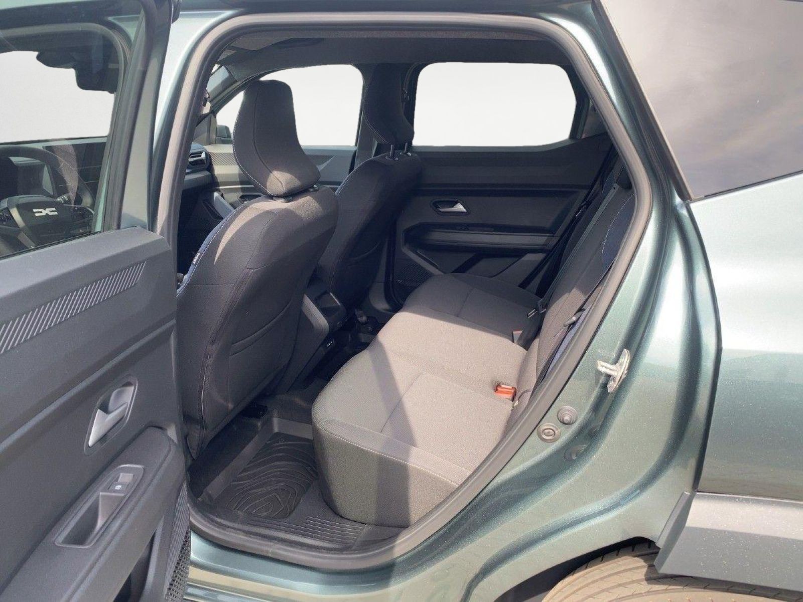 Dacia Duster III 1.6 E-TECH Hybrid - Samsaru's Car Outlet