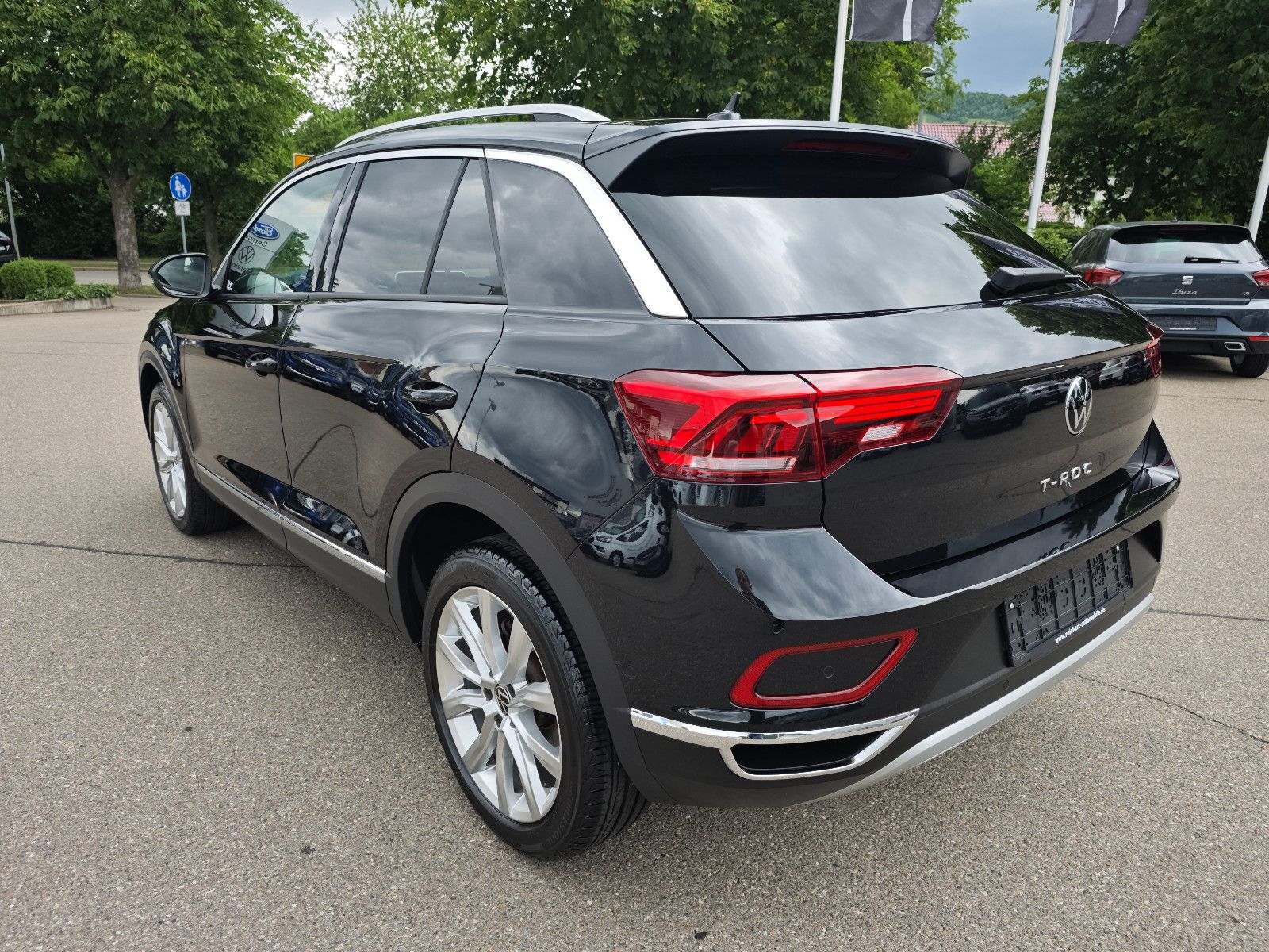 Volkswagen T-Roc Style 150PS DSG - Samsaru's Car Outlet