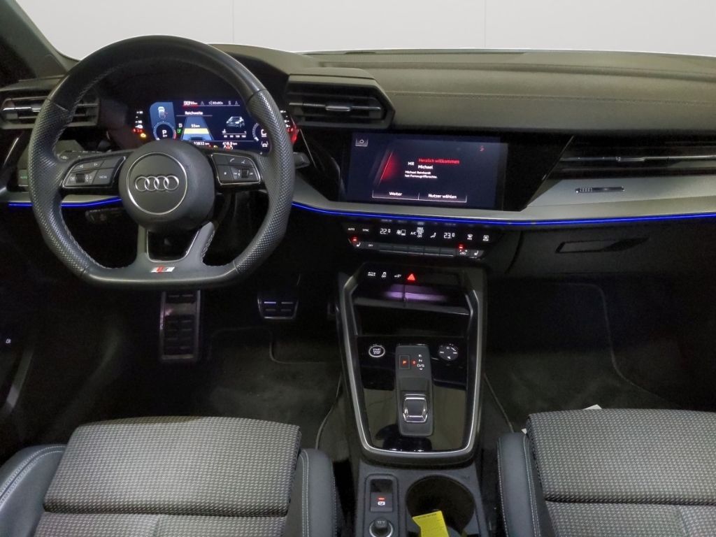 Audi A3 Sportback 40TFSIe S tronic S line Matrix Navi