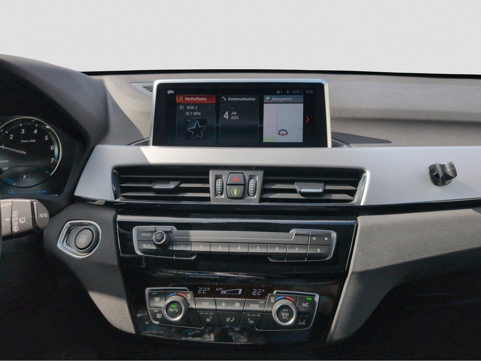 BMW xDrive 25e - Samsaru's Car Outlet