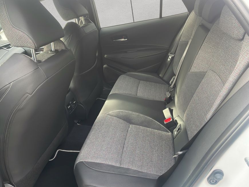 Toyota Corolla 2.0 Hybrid Touring Sports Teamplayer *Te