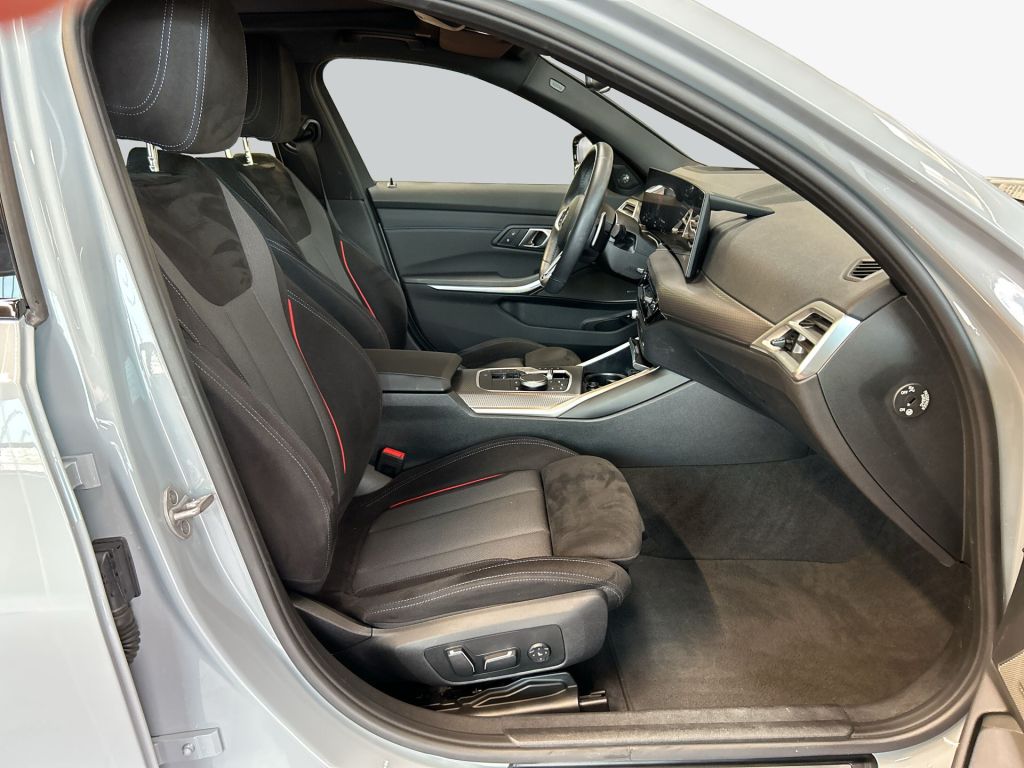 BMW 330e Touring xDrive Aut. M-Paket LED Pano AHK H&