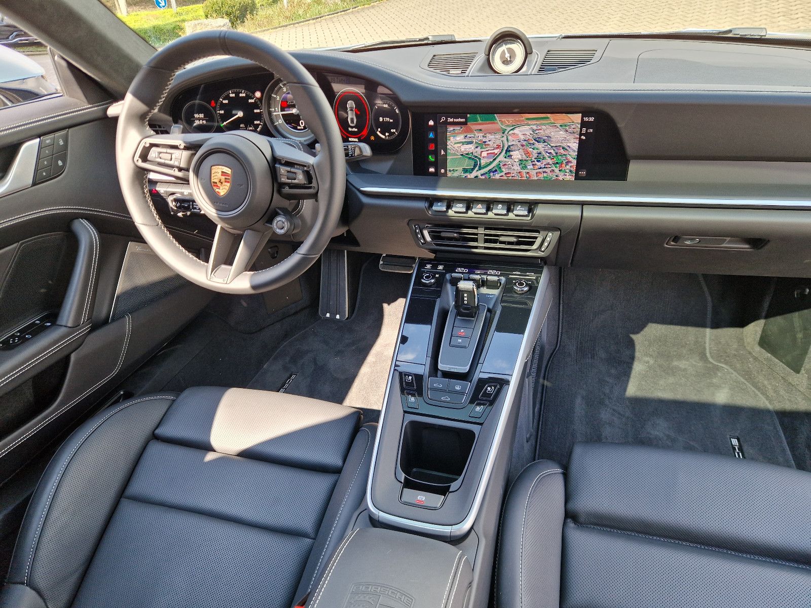 Porsche 911 992 Turbo S Sport Design/Burmester