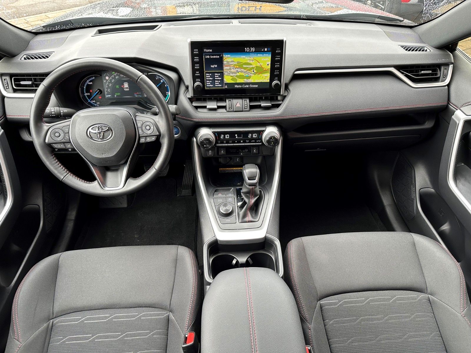 Toyota RAV 4 Plug-in Hybrid 4x4 - Samsaru's Car Outlet