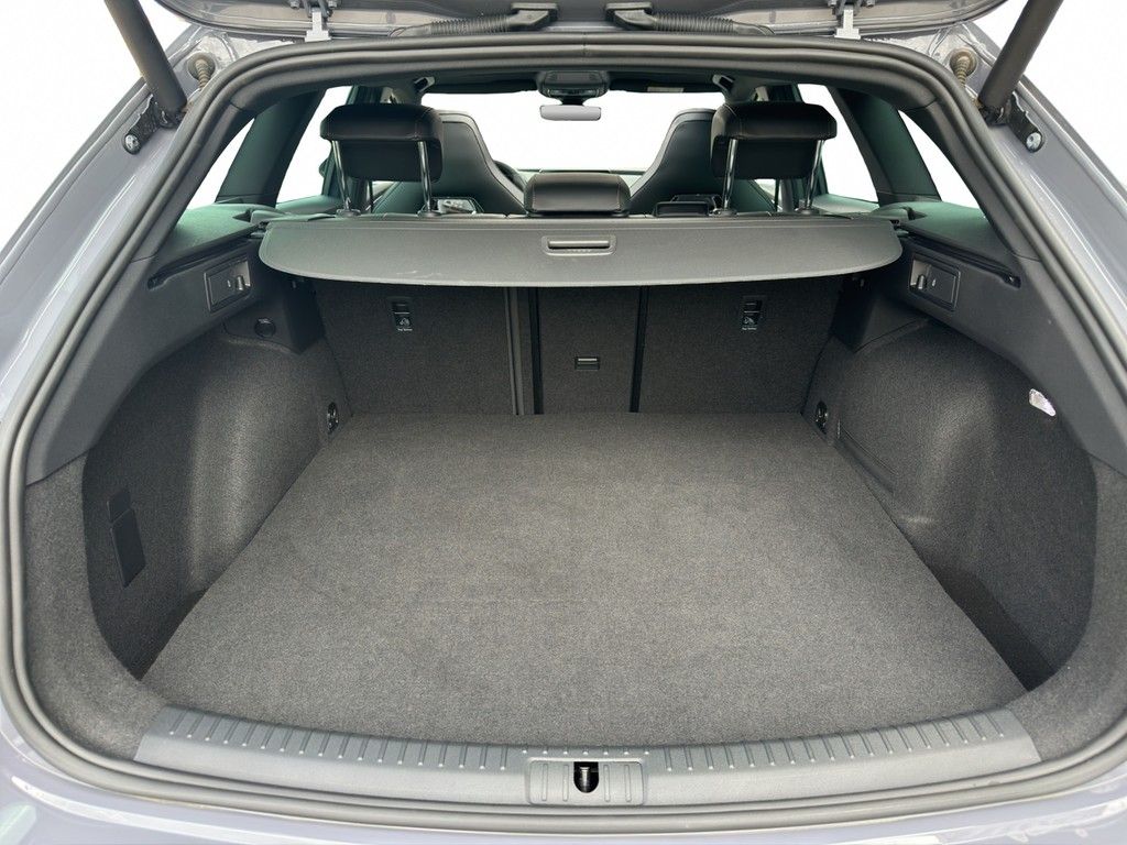 Cupra Leon Sportstourer e-Hybrid VZ - Samsaru's Car Outlet
