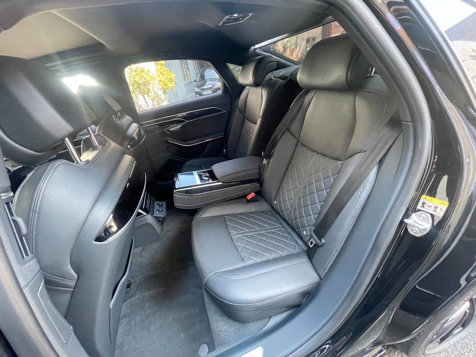Audi A8 50 TDI quattro S line - Samsaru's Car Outlet