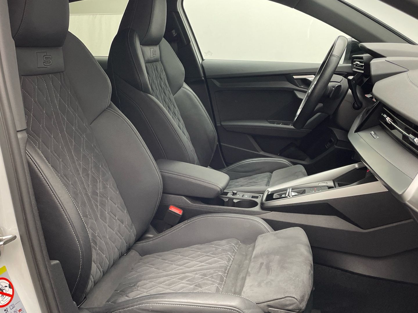 Audi A3 Limousine 35 TFSI S line MMI Navi LED