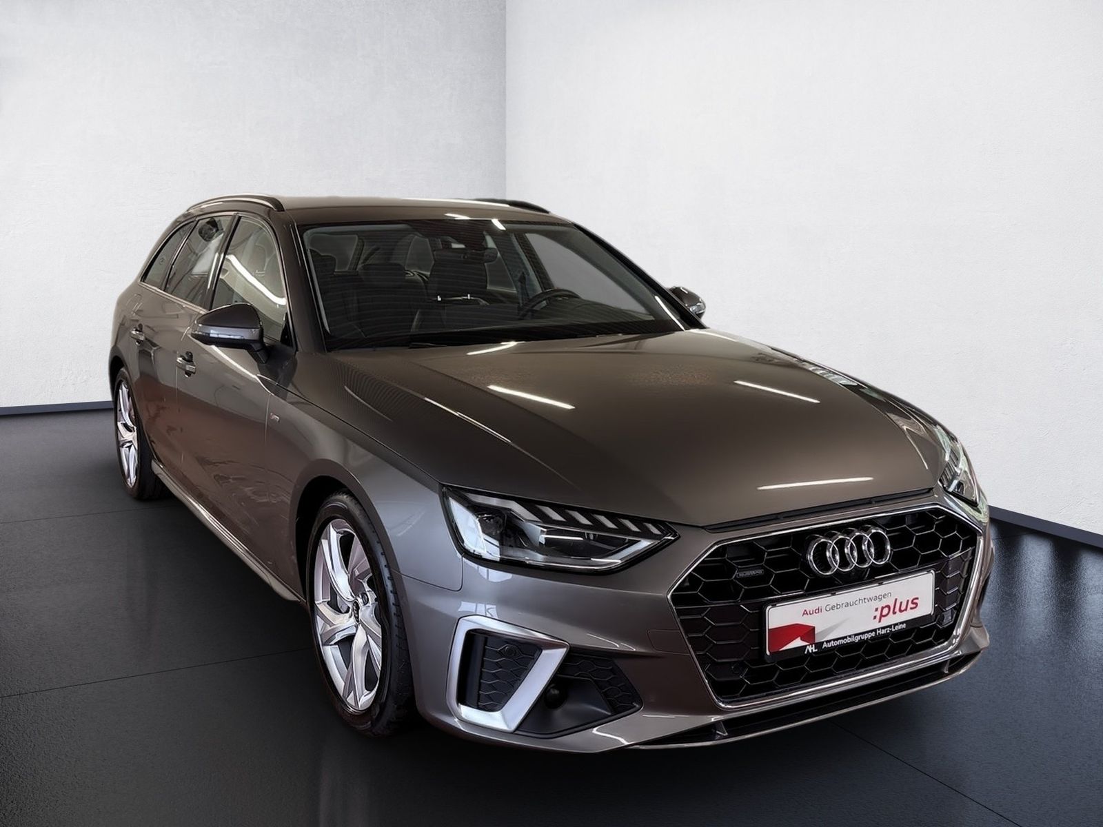 Audi A4 Avant S line 40 TDI S line quattro S-tronic A