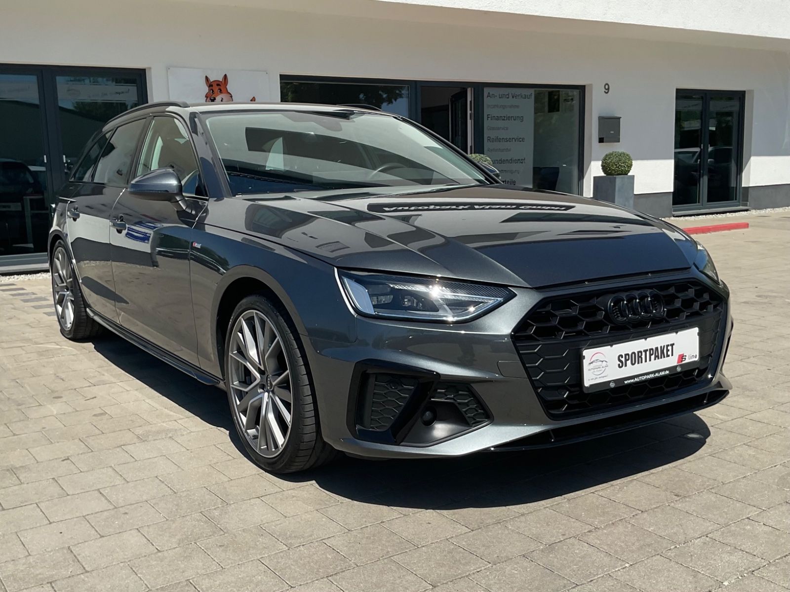Audi A4 Av.40 TFSI S line S-tronic - Samsaru's Car Outlet