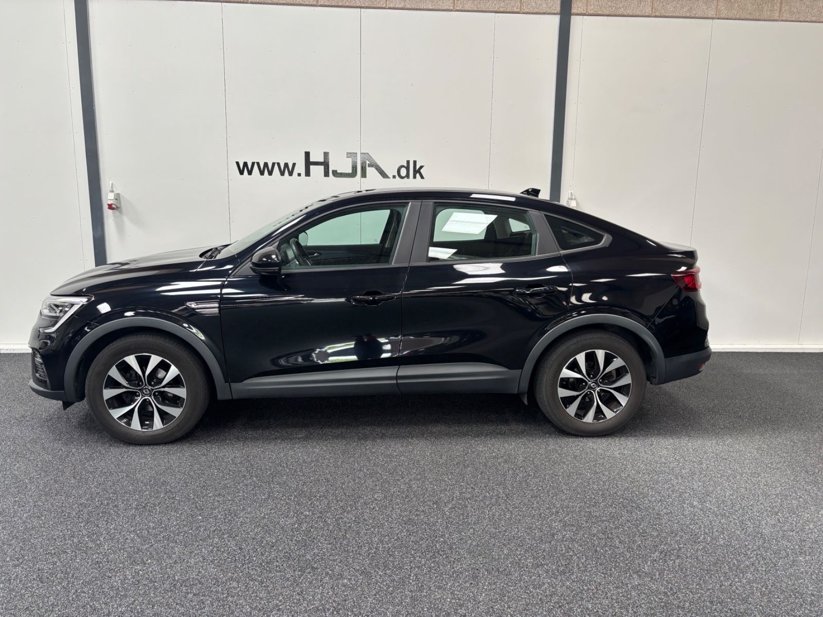 Renault Arkana 1.3 TCe 140 EDC Zen - Samsaru's Car Outlet