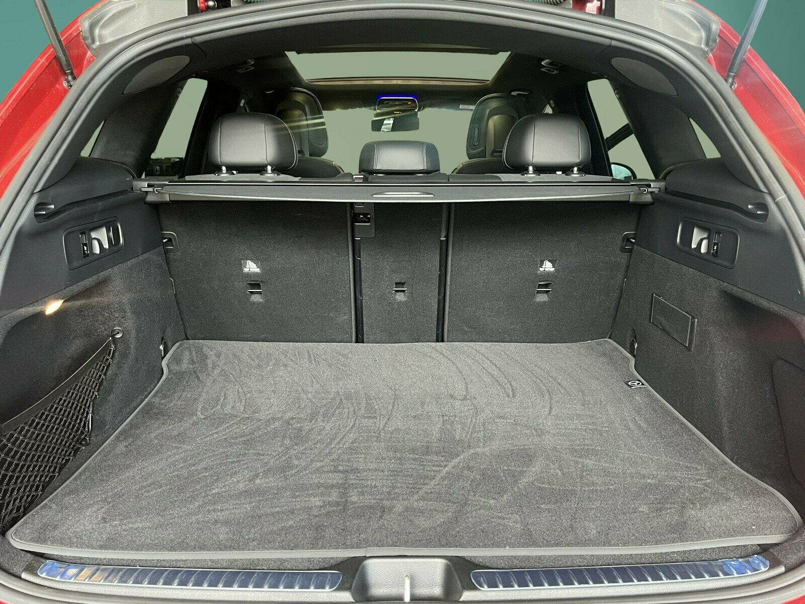 Mercedes-Benz GLC 300 d 4M AMG+AHK+DISTRO+PANO+360°+MEMO+EASYP